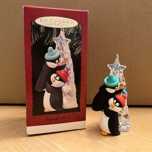 Hallmark Keepsake Ornament. Friendly Boost. 1995. QX5827.